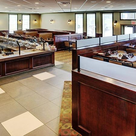 Chateau Nova Hotel Fort Mcmurray Zewnętrze zdjęcie